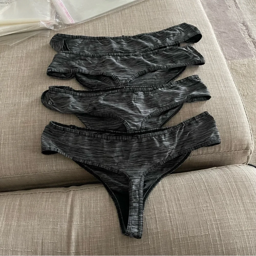 Victoria Secret 4Pc Panties Size M - Picture 3 of 3